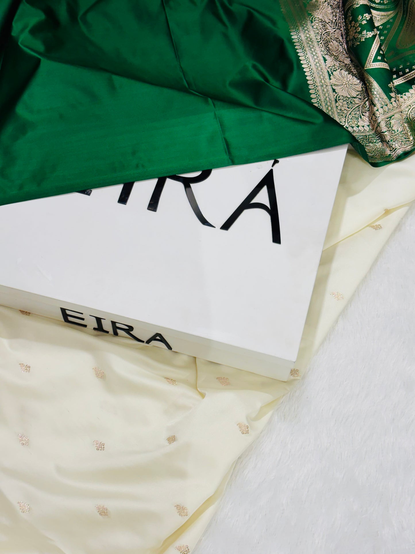 Sitara Off-White & Bottle Green Banarasi Mushroom Silk Saree | Contrast Border