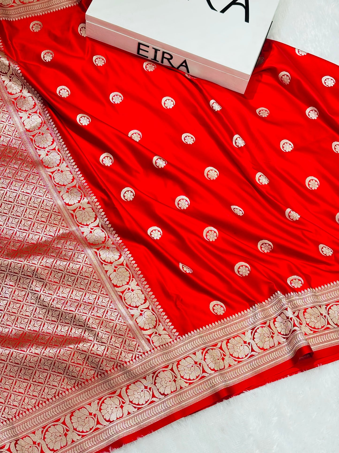 Sonakshi Sinha Inspired Red Mashru Katan Banarasi Silk Saree