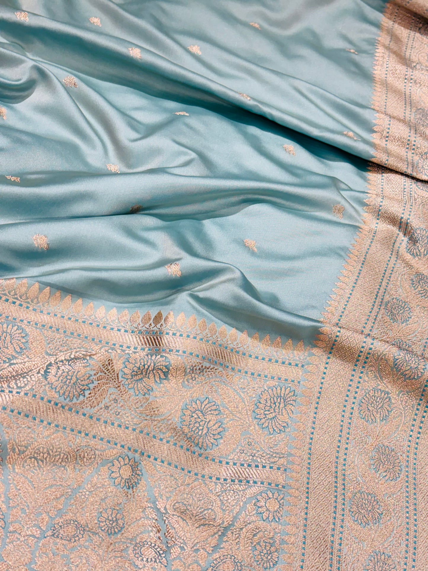 EIRA Celestial Aqua Banarasi Mushroom Silk Saree | Aqua Blue Banarasi Saree with Zari Work ER-0001