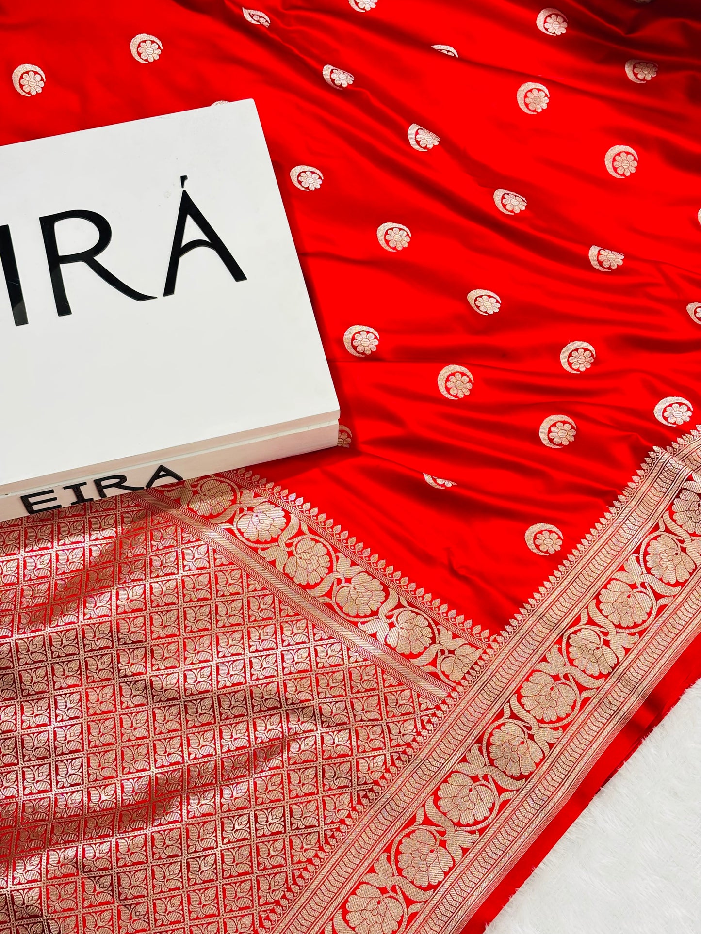 Sonakshi Sinha Inspired Red Mashru Katan Banarasi Silk Saree