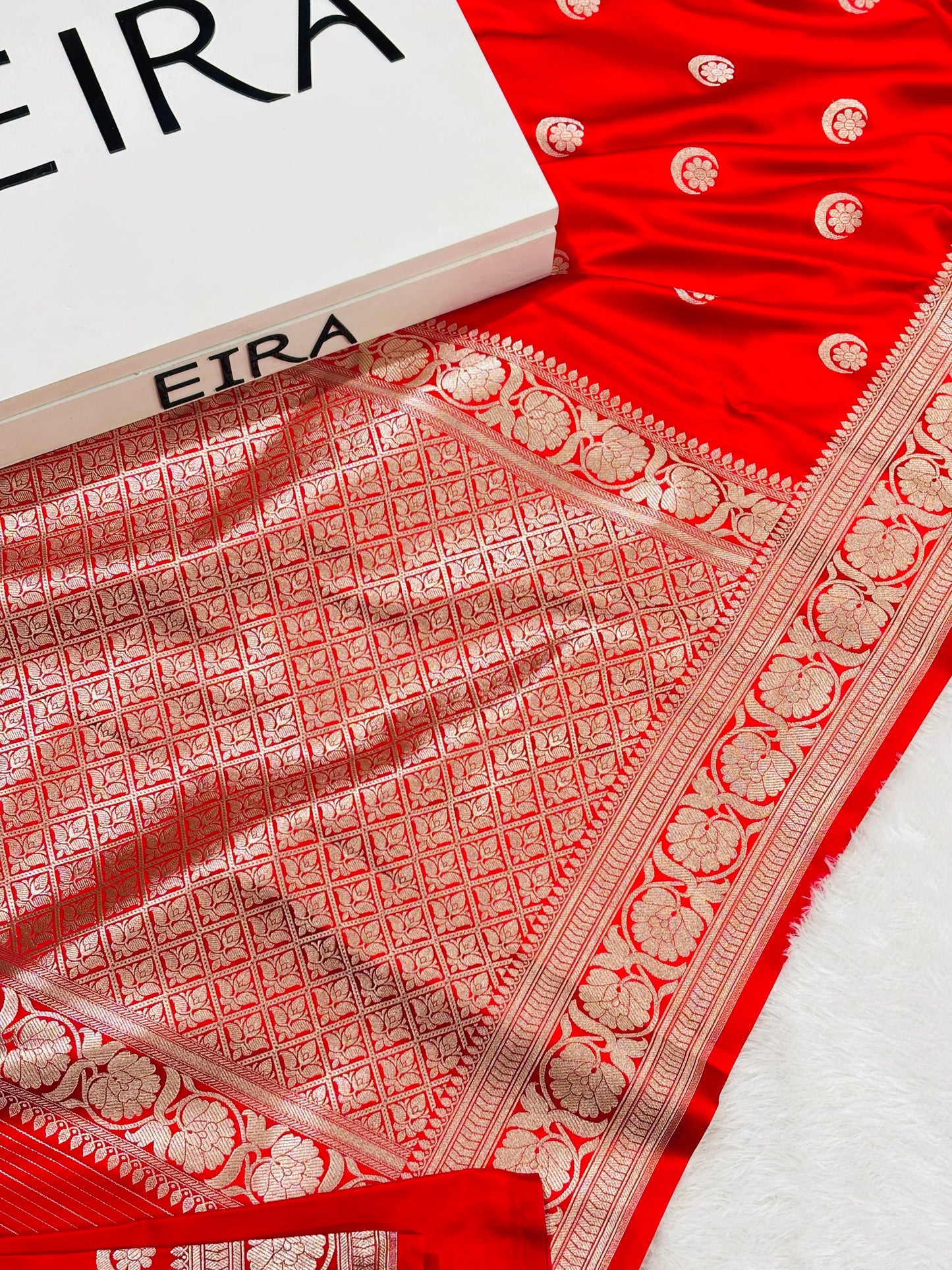 Sonakshi Sinha Inspired Red Mashru Katan Banarasi Silk Saree
