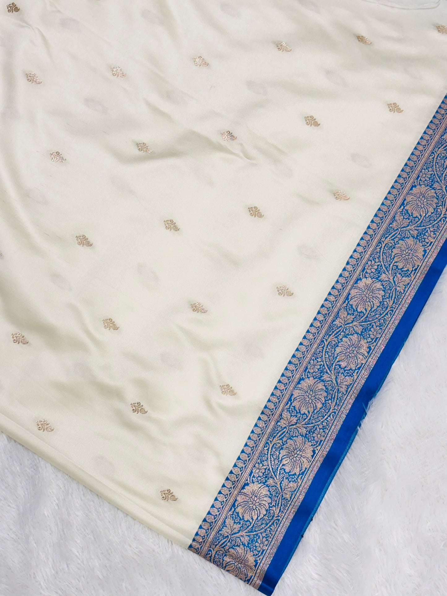 Sitara Off-White Banarasi Mushroom Silk Saree | Light Blue Contrast Border