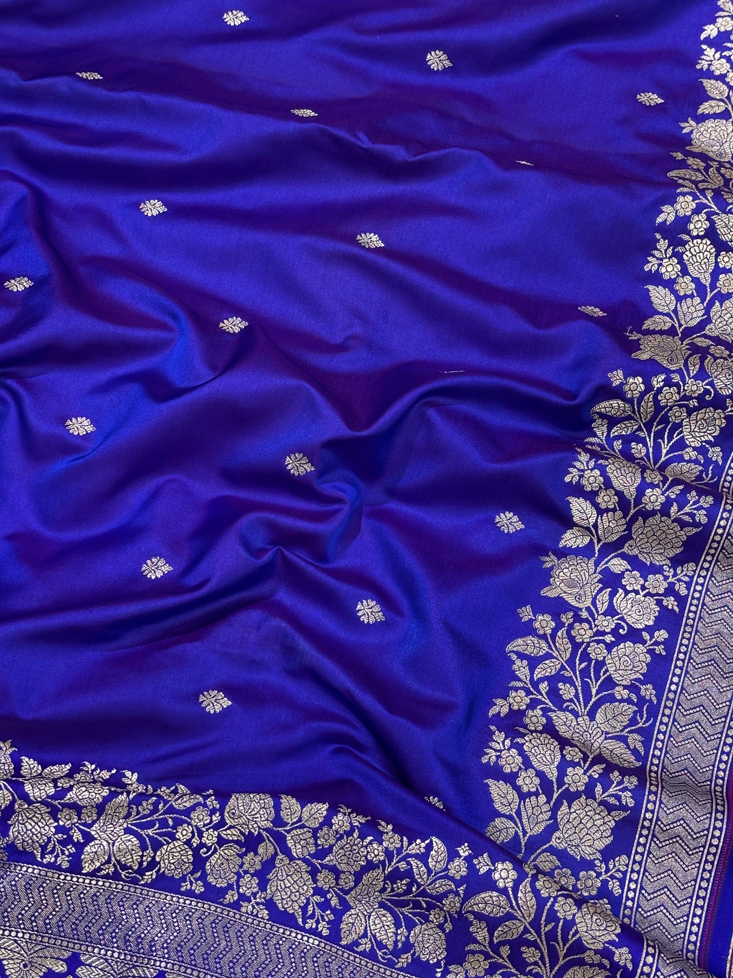 Neelam Dual-Tone Purple Blue Banarasi Mushroom Silk Saree | Floral Zari Border