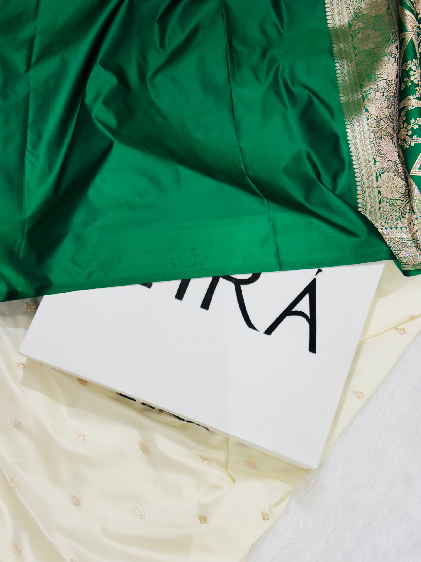 Sitara Off-White & Bottle Green Banarasi Mushroom Silk Saree | Contrast Border