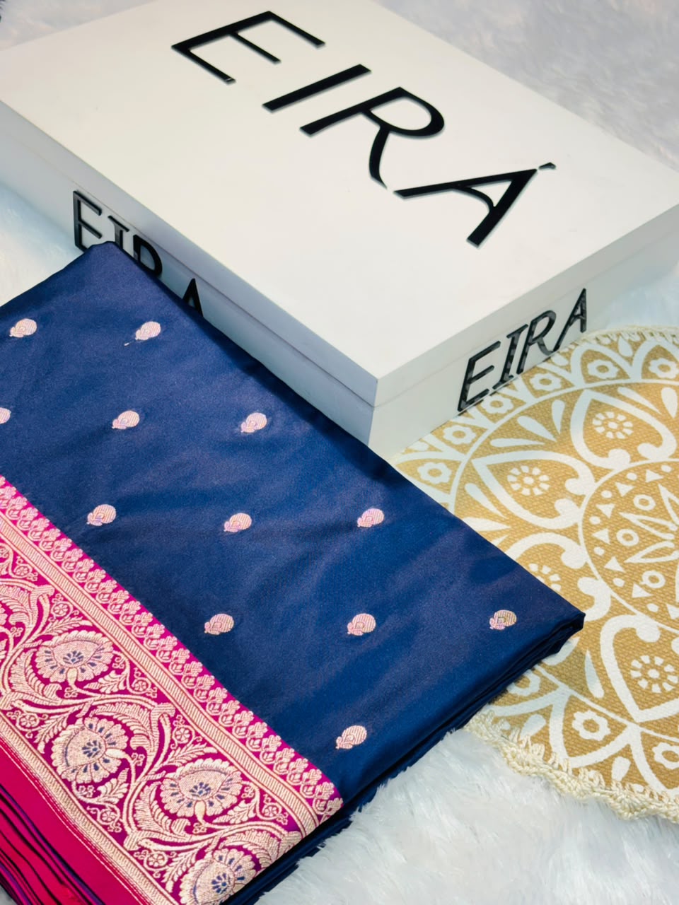 Banarasi Mushroom Katan Soft Saree with Contrast Border & Contrast Pallu