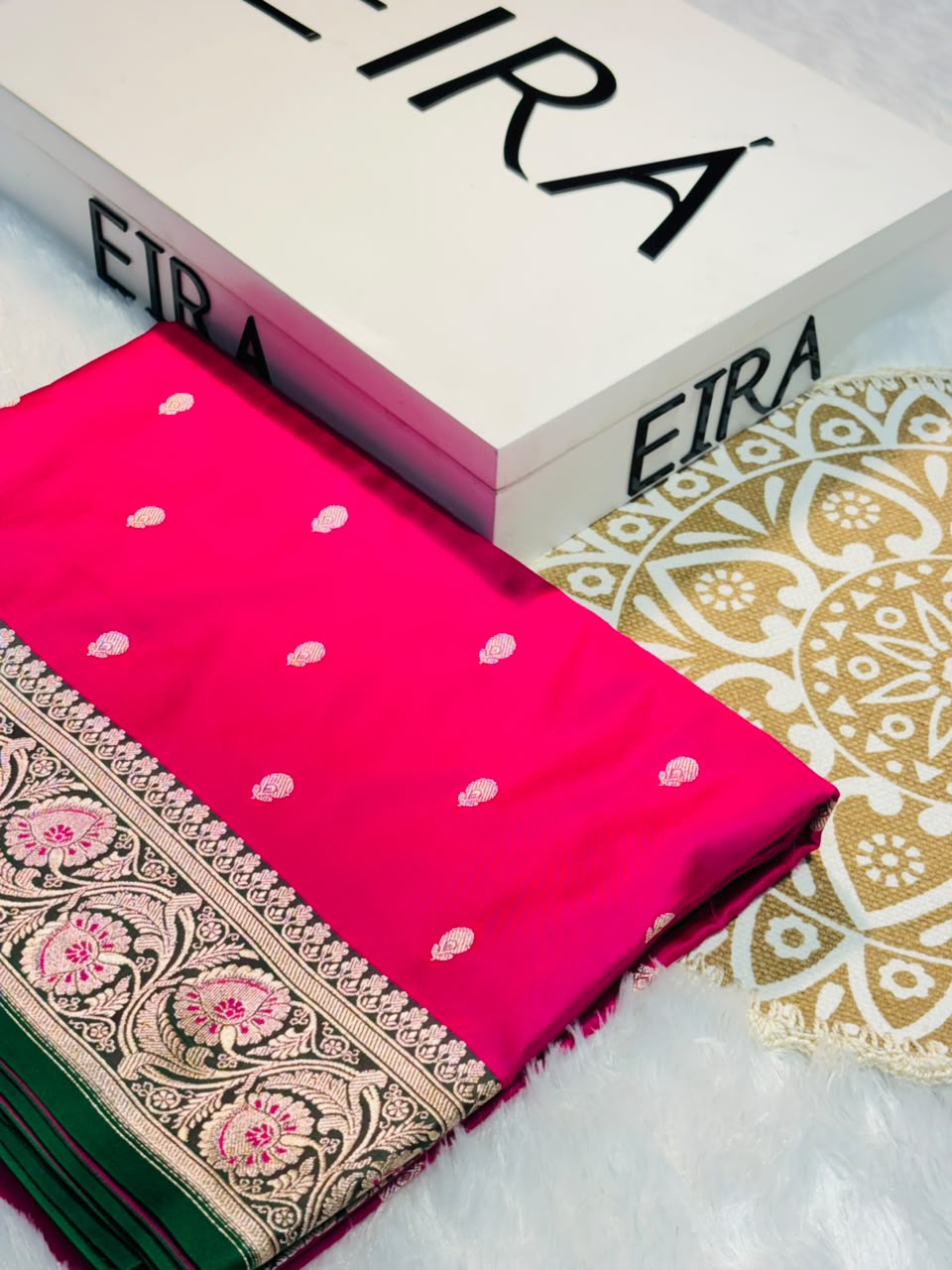 Banarasi Mushroom Katan Soft Saree with Contrast Border & Contrast Pallu